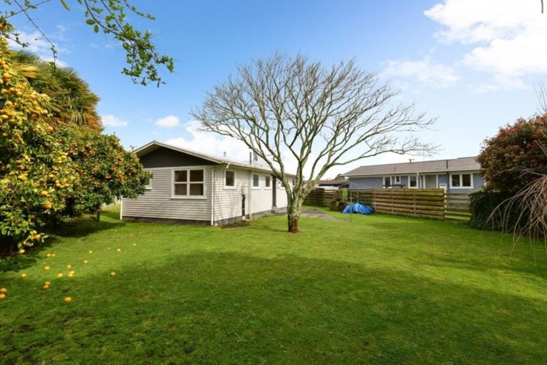 Photo of property in 18 Northolt Road, Fairview Downs, Hamilton, 3214