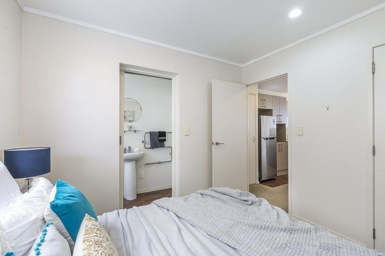 Photo of property in 325/26 Morningside Drive, Morningside, Auckland, 1025