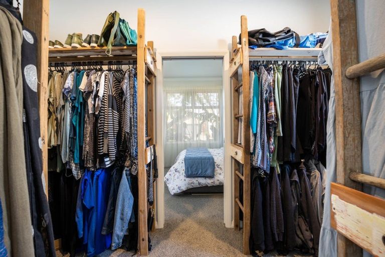 Photo of property in 8 Autere Street, Strandon, New Plymouth, 4312