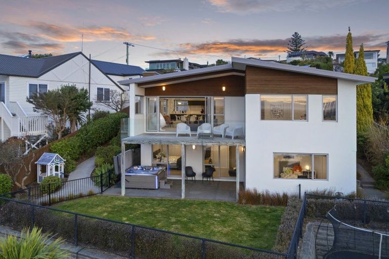 Photo of property in 12 Marama Crescent, Mount Pleasant, Christchurch, 8081