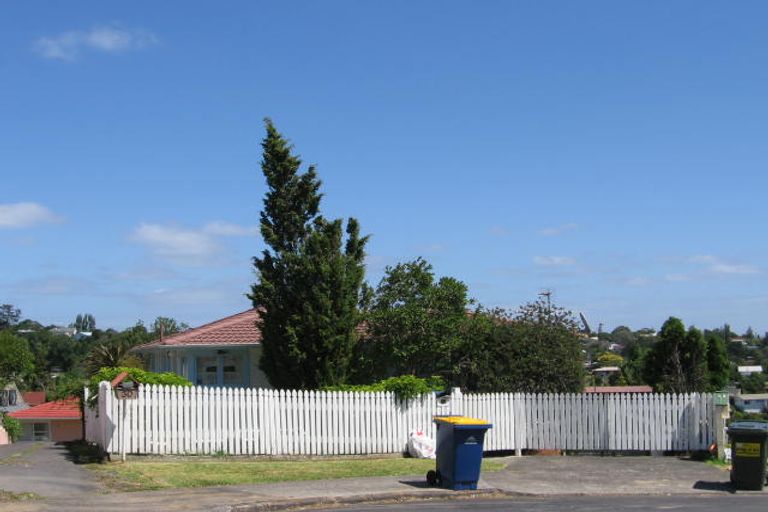 Photo of property in 32 Seon Place, Birkdale, Auckland, 0626