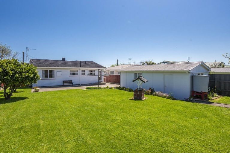 Photo of property in 18 Princes Street, Levin, 5510