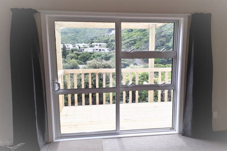 Photo of property in 107 Dowse Drive, Maungaraki, Lower Hutt, 5010