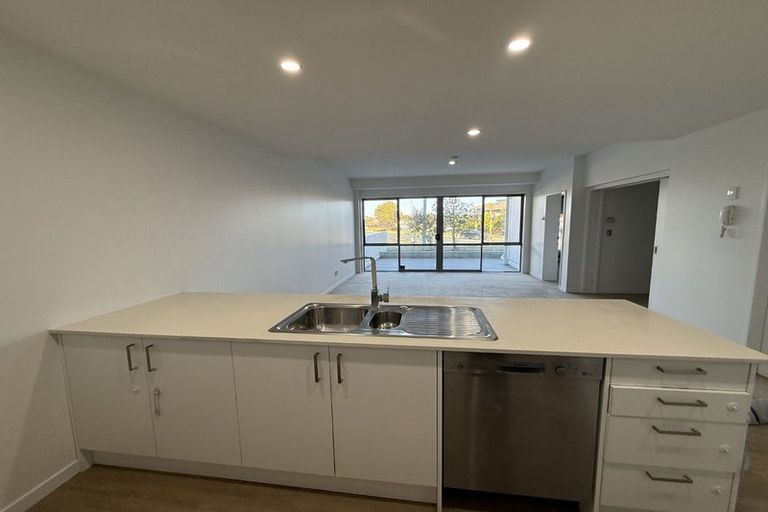 Photo of property in 7/136g Stancombe Road, Flat Bush, Auckland, 2016