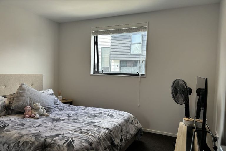 Photo of property in 15 Panoni Lane, Howick, Auckland, 2014