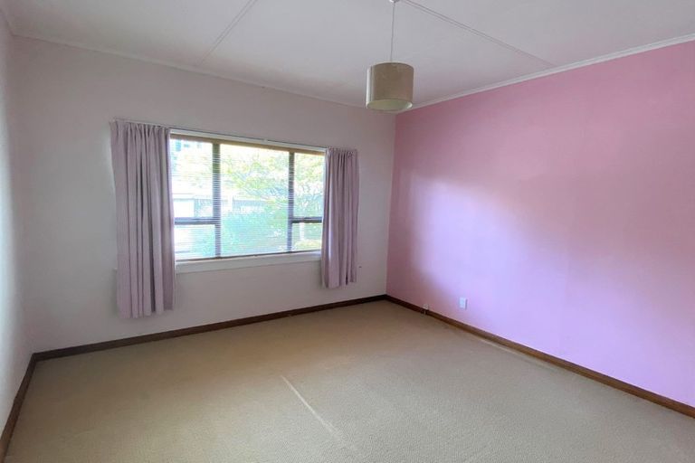Photo of property in 42 Mill Road, Lower Vogeltown, New Plymouth, 4310