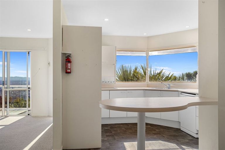 Photo of property in 5 Harry Ell Drive, Cashmere, Christchurch, 8022