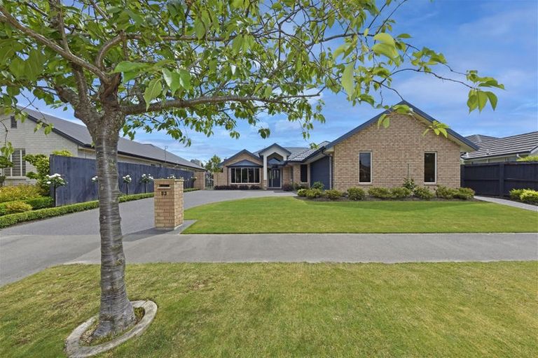 Photo of property in 53 Skyedale Drive, Harewood, Christchurch, 8051