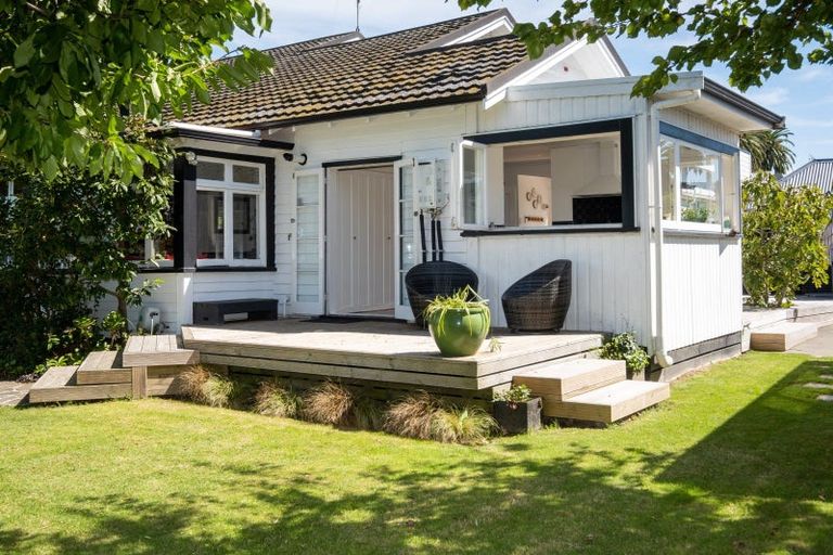 Photo of property in 23 Jull Street, Napier South, Napier, 4110