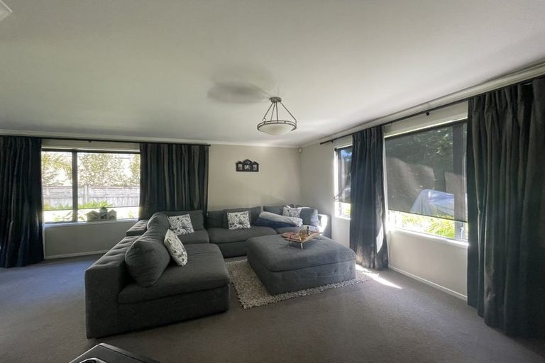 Photo of property in 14 Oakway Drive, Schnapper Rock, Auckland, 0632
