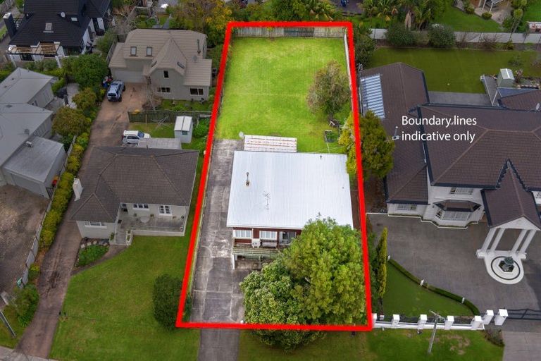 Photo of property in 67 Beach Road, Mellons Bay, Auckland, 2014