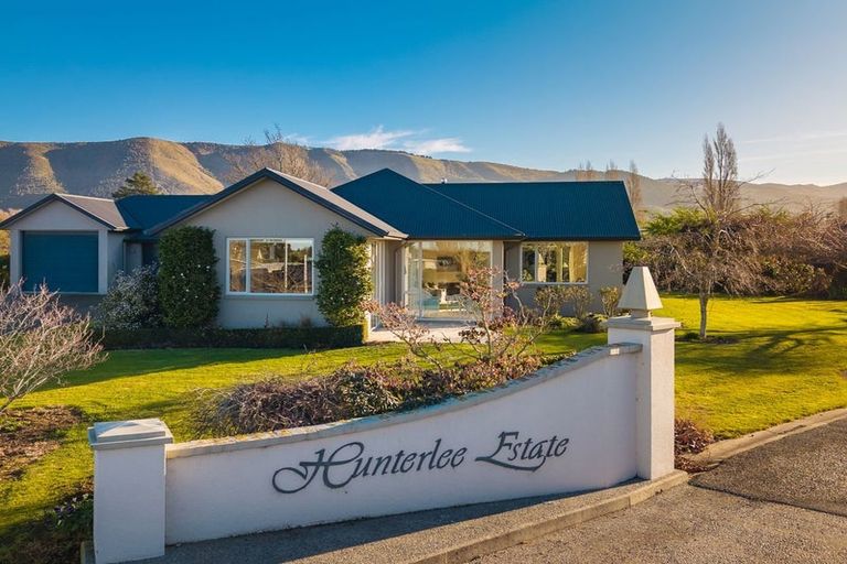 Photo of property in 238 Queen Street, Waimate, 7924