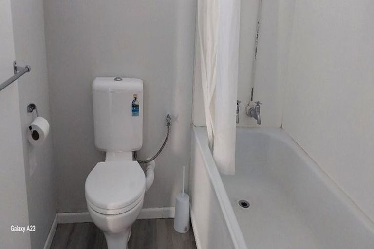 Photo of property in 46 Awamutu Grove, Waiwhetu, Lower Hutt, 5010