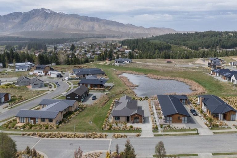 Photo of property in 17 Andrew Don Drive, Lake Tekapo, 7999