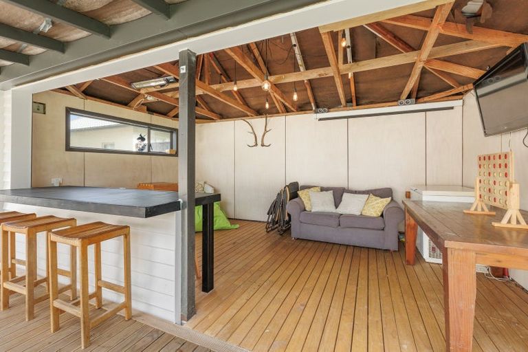 Photo of property in 123 Govett Avenue, Frankleigh Park, New Plymouth, 4310