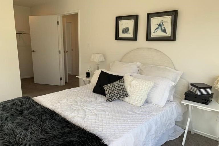 Photo of property in 9 Poutawa Lane, Clarks Beach, 2122