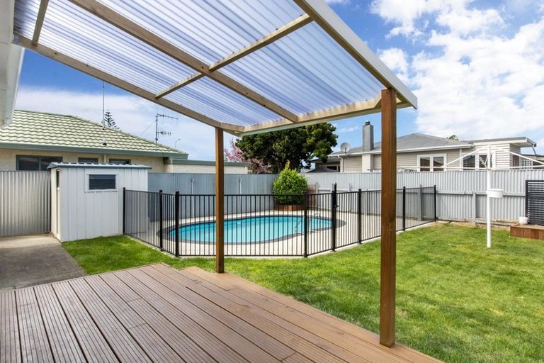 Photo of property in 41 Peddie Street, Taradale, Napier, 4112