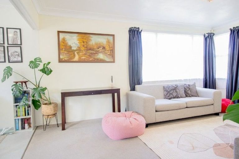 Photo of property in 70 Fisher Crescent, Otara, Auckland, 2023