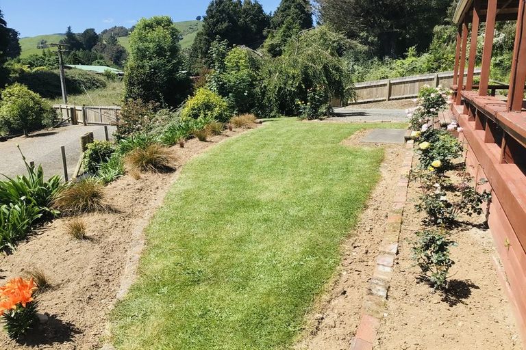 Photo of property in 10 Kirk Street, Matawai, 4075