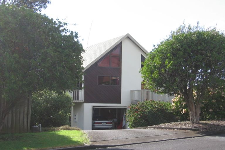 Photo of property in 7 Higham Ferrers Place, Red Beach, 0932