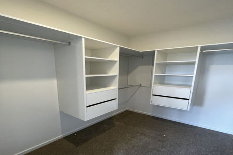 Photo of property in 8/105 Hobsonville Road, West Harbour, Auckland, 0618