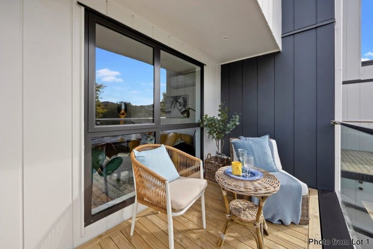 Photo of property in 7/4 Waitaki Street, Henderson, Auckland, 0612