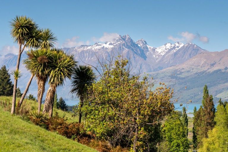 Photo of property in 5 Oxburn Lane, Glenorchy, 9372