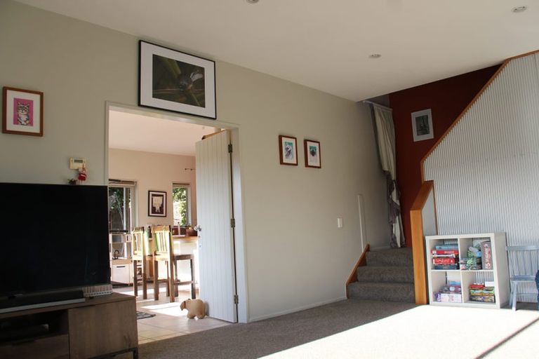 Photo of property in 5 Awa Road, Miramar, Wellington, 6022