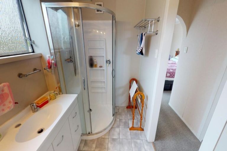 Photo of property in 9 Waterloo Crescent, Hokowhitu, Palmerston North, 4410