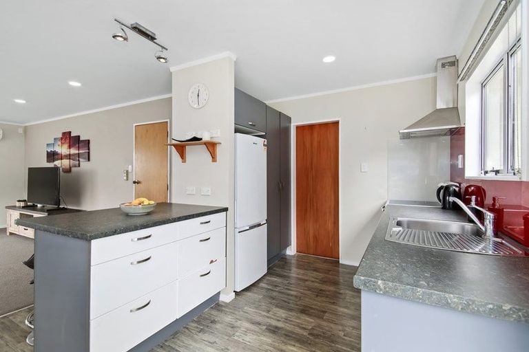 Photo of property in 24 Old Coach Road, Johnsonville, Wellington, 6037