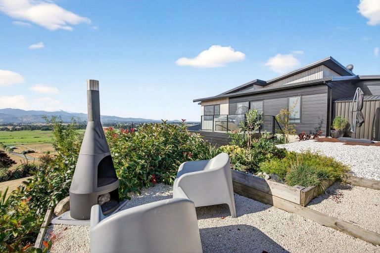 Photo of property in 12 Airstrip Ridge Road, Parkvale, Carterton, 5792