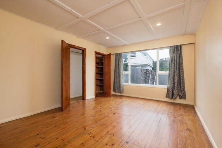 Photo of property in 17 Camperdown Road, Miramar, Wellington, 6022
