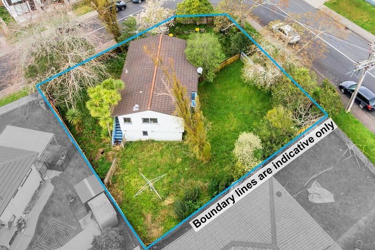 Photo of property in 8 Spargo Road, Massey, Auckland, 0614