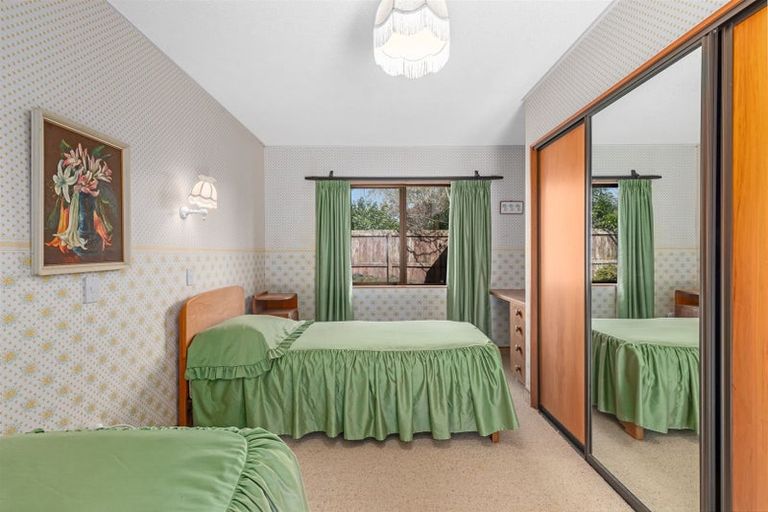 Photo of property in 14 Ngarara Road, Waikanae, 5036