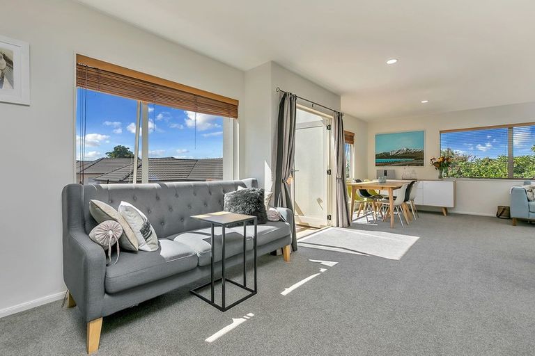 Photo of property in 3/57 Gladstone Road, Northcote, Auckland, 0627