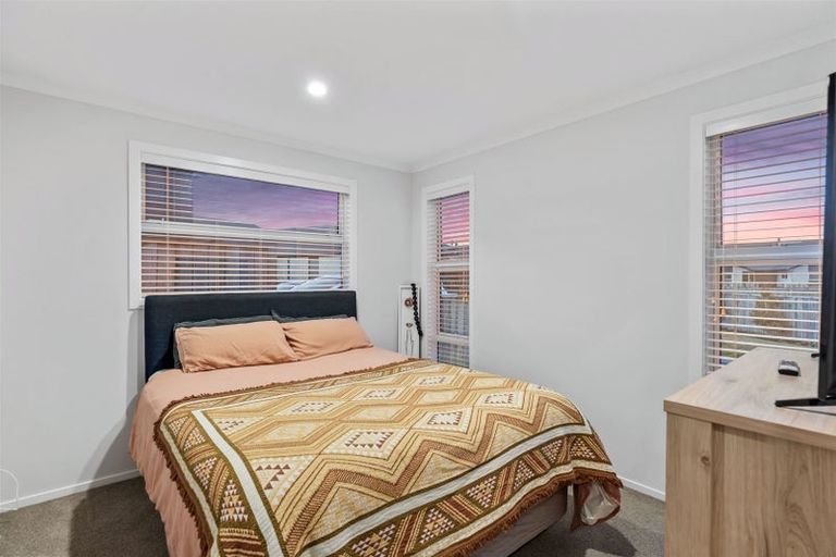 Photo of property in 17 Parkside Mews, Papamoa, 3118