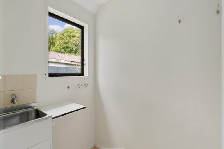 Photo of property in 77a Abberley Crescent, St Albans, Christchurch, 8014