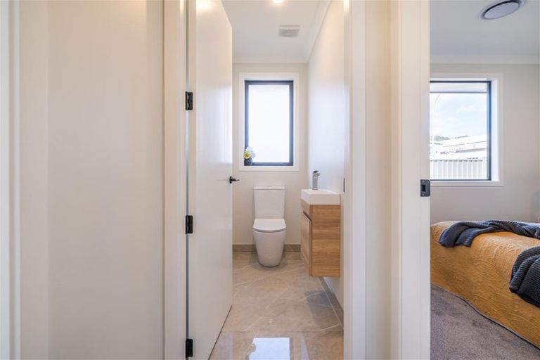 Photo of property in 17 Cynisca Crescent, Wallaceville, Upper Hutt, 5018