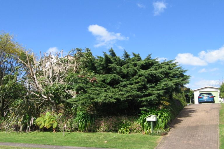 Photo of property in 18 Taylor Street, Ohauiti, Tauranga, 3112