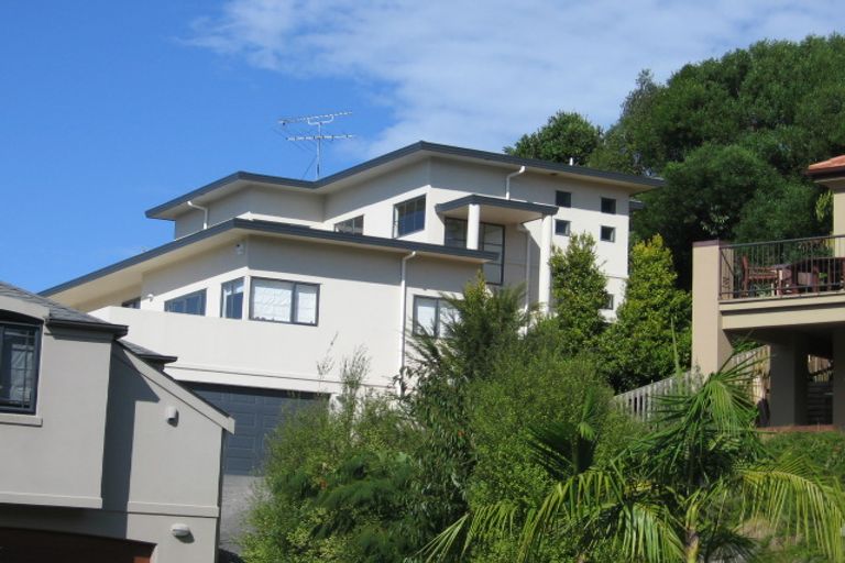 Photo of property in 6 Adelie Place, Murrays Bay, Auckland, 0630