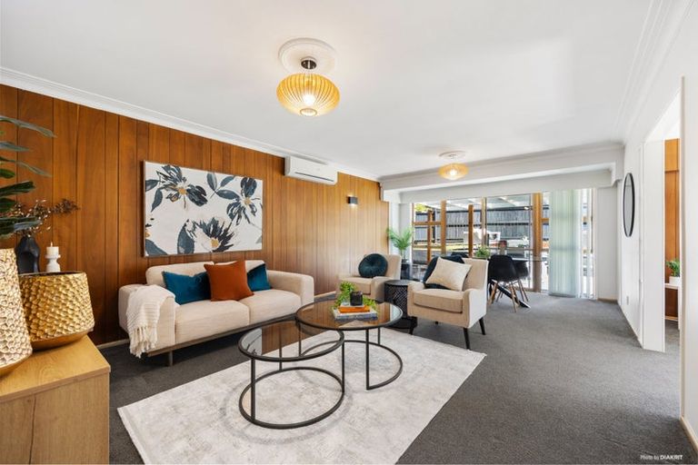 Photo of property in 34 Meadway, Sunnyhills, Auckland, 2010