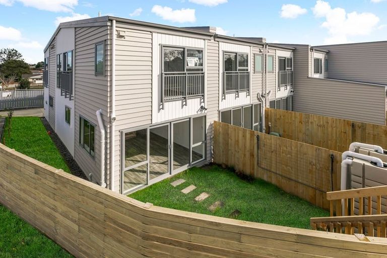 Photo of property in 99a Mahia Road, Wattle Downs, Auckland, 2103