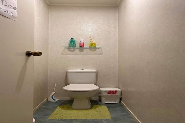 Photo of property in 55 Barbados Drive, Unsworth Heights, Auckland, 0632