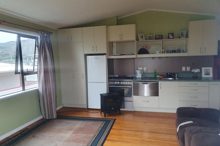 Photo of property in 26 Aputa Avenue, Te Puru, Thames, 3575