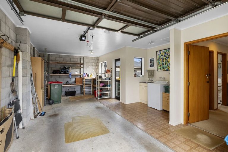 Photo of property in 3 Kura Street, Brooklands, New Plymouth, 4310