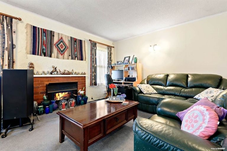 Photo of property in 3 Busing Avenue, Papakura, 2110