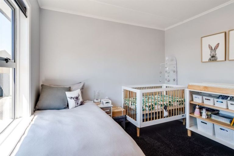 Photo of property in 12 Parsons Road, Meeanee, Napier, 4112