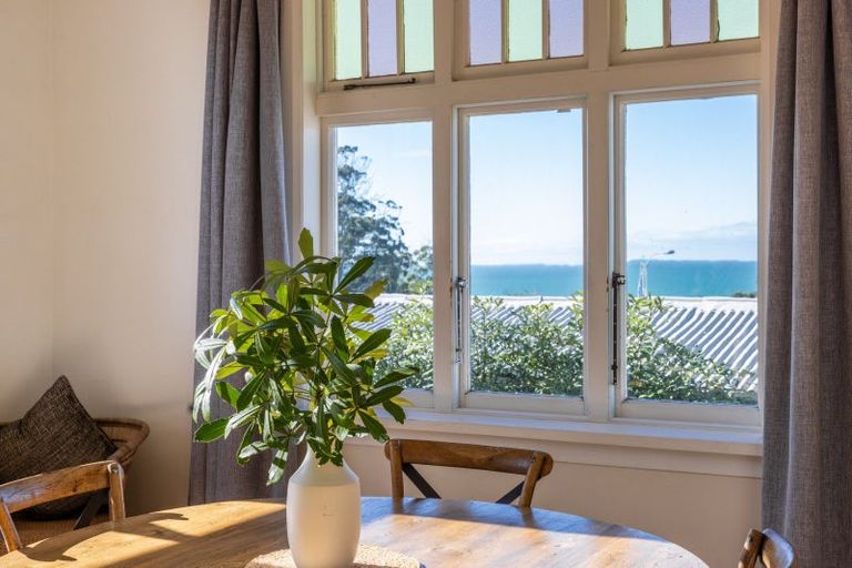 Photo of property in 16 Lighthouse Road, Bluff Hill, Napier, 4110