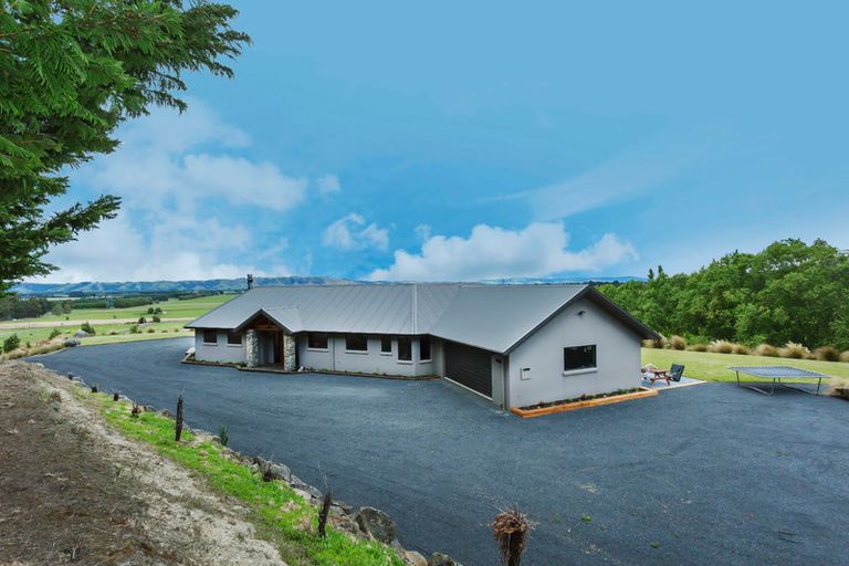 Photo of property in 42 Woodside Road, Woodside, Outram, 9073