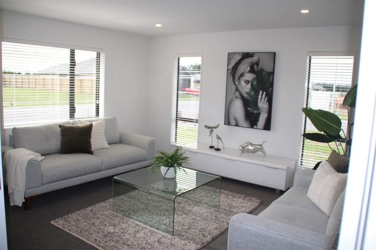 Photo of property in 17 Owen Drive, Darfield, 7510